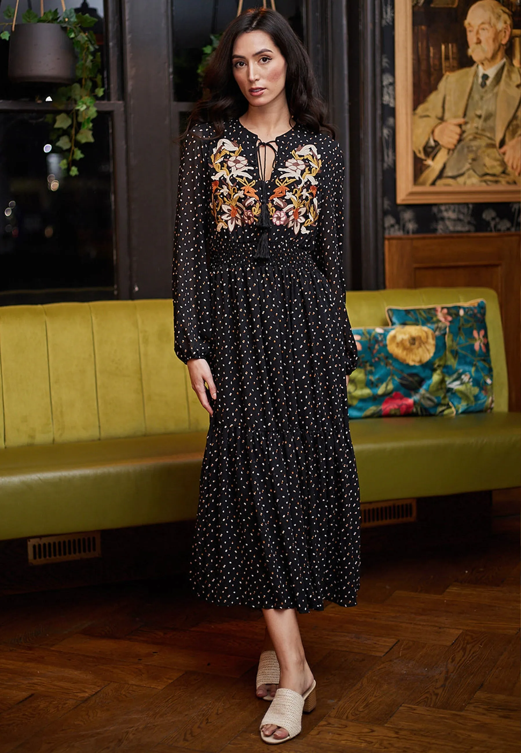 (4P.PACK) Ruffle Hem Long Sleeve Maxi Dress In Black