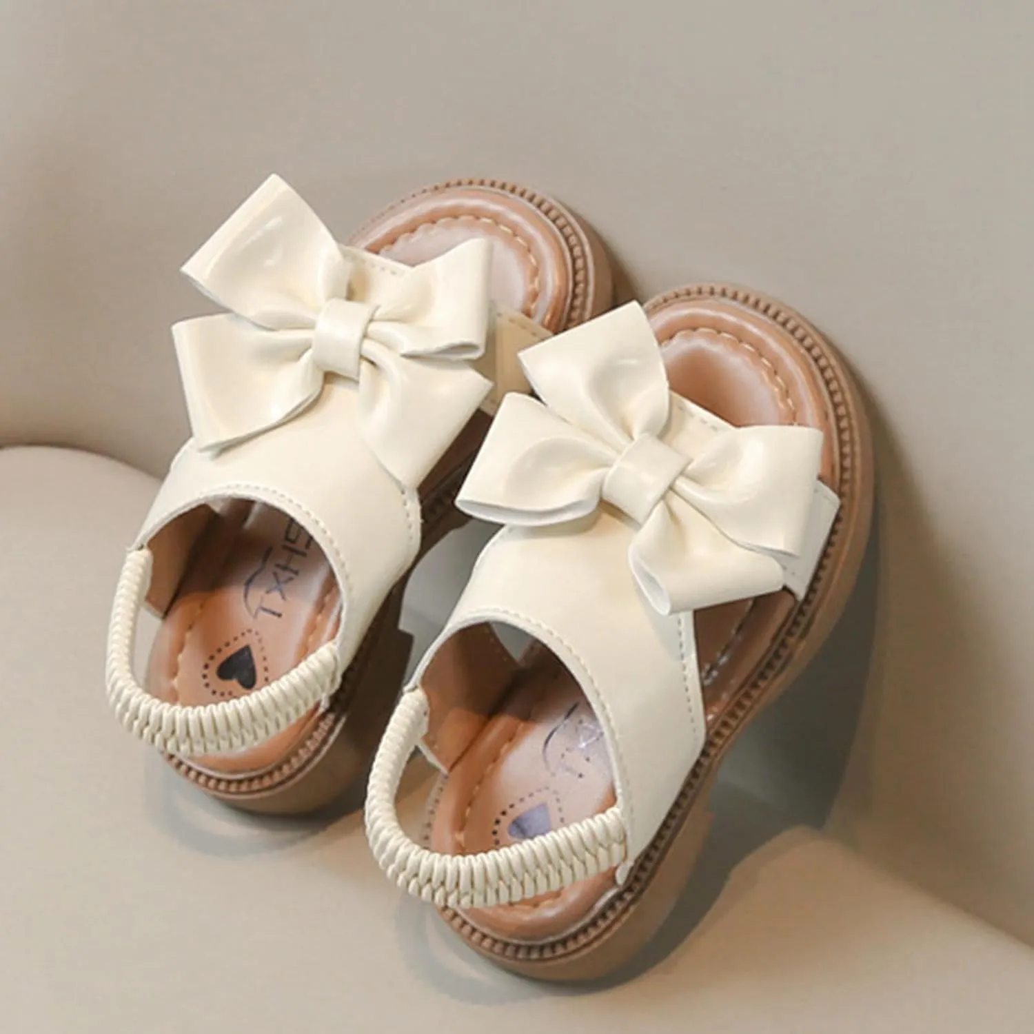 Girl Sandals Cute Summer Anti-Slip Soft Sandal Open Toe with Flower Toddler First Walkers Crib Dress Shoes Footwear