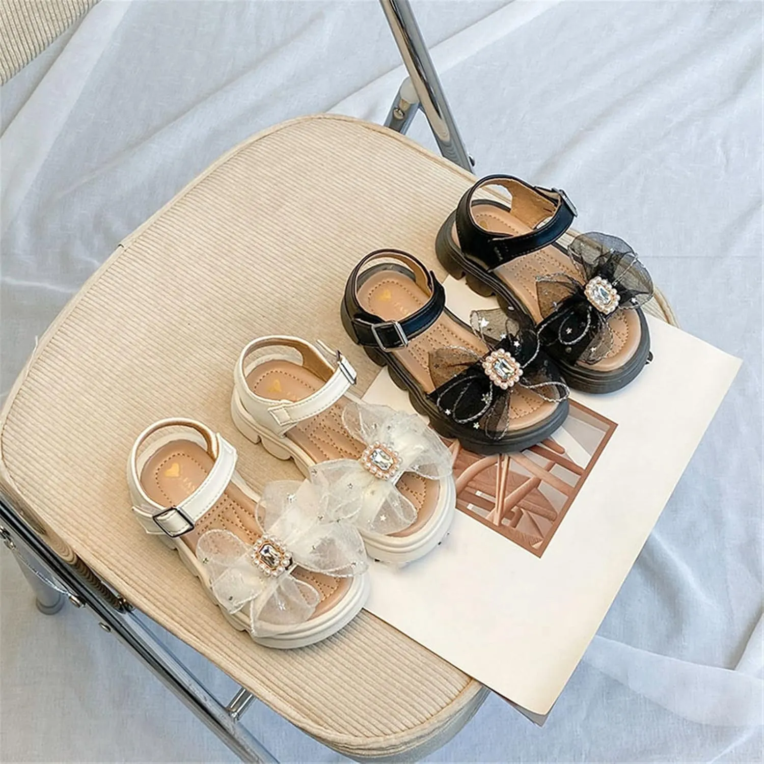 Girl's Flower Flat Sandals Cute Summer Shoes Open Toe Ankle Strap Bowknot Dress Sandals for Kids (Little Kid/Big Kid) (Beige, 3 Big Kids)