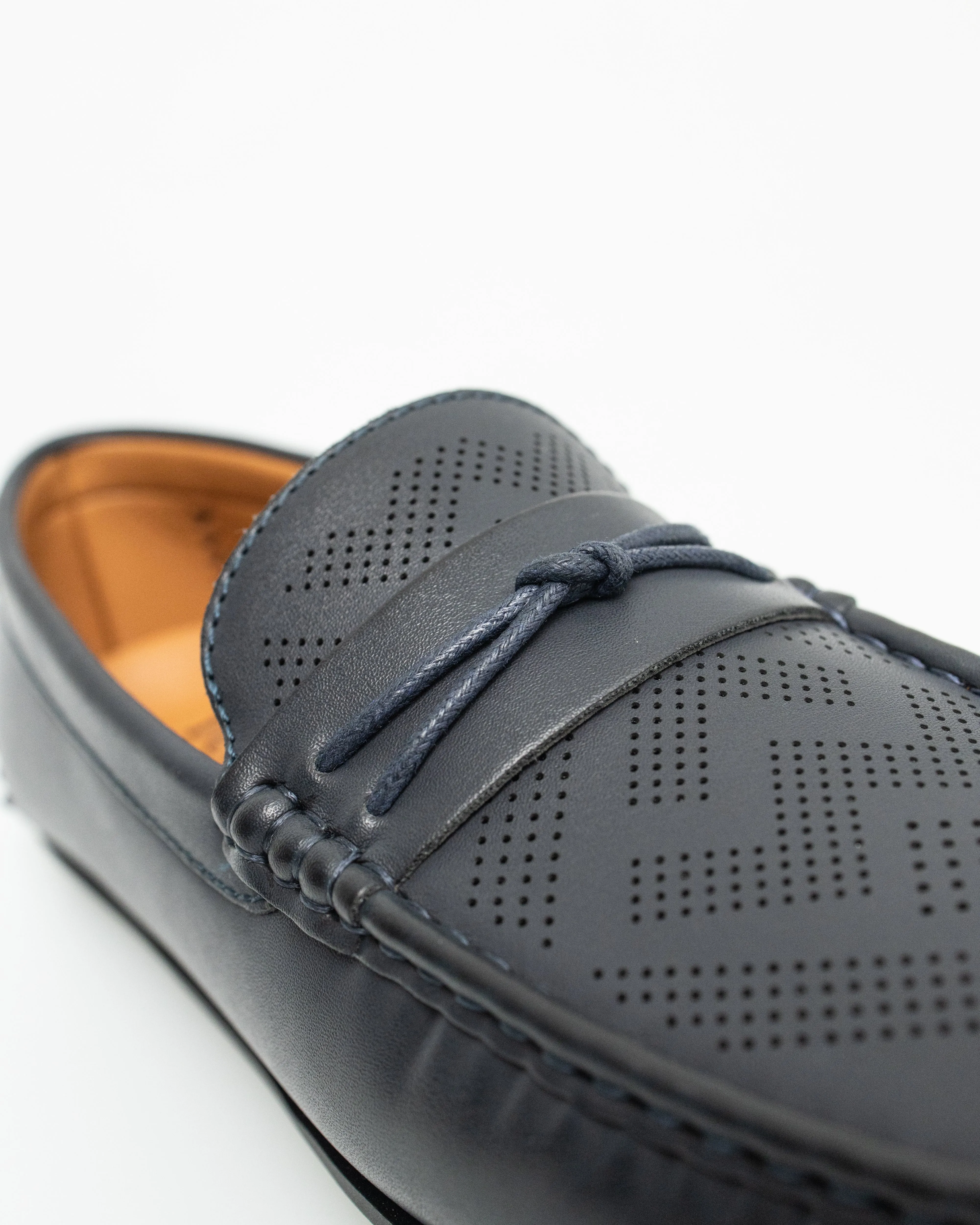 Tomaz C583 Men's Knot Moccasins