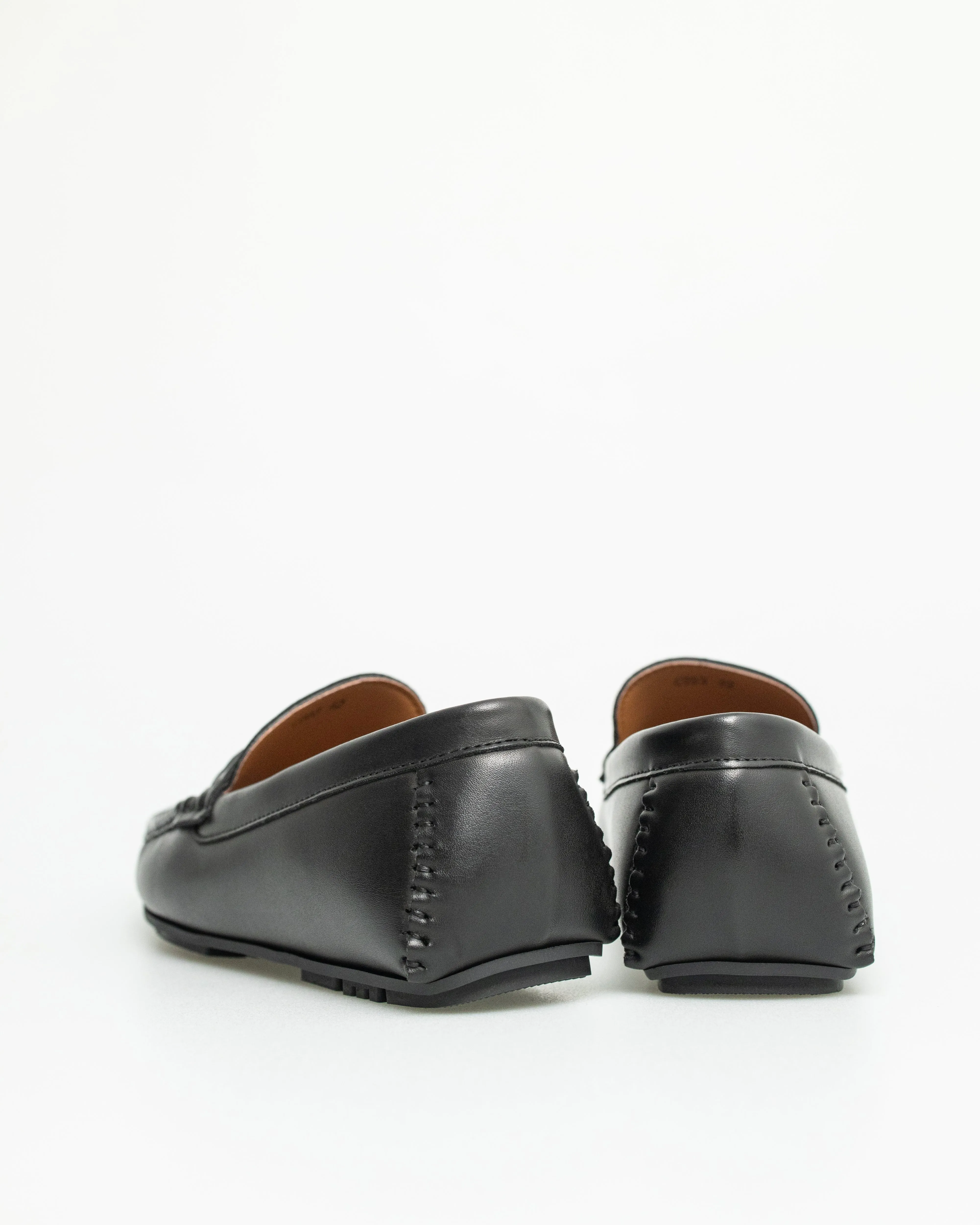 Tomaz C583 Men's Knot Moccasins
