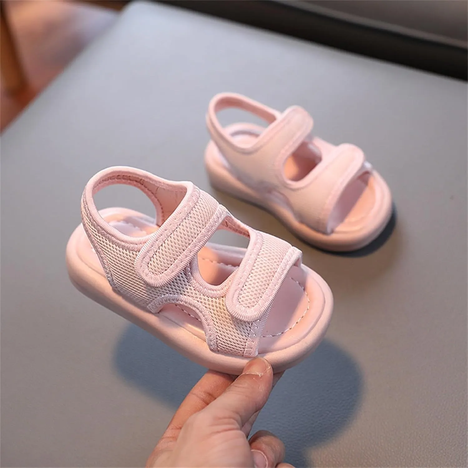 Unisex Kids Summer Mesh Sandals Open-Toe Outdoor Sport Sandals Athletic Lightweight Beach Shoes for Boys Girls