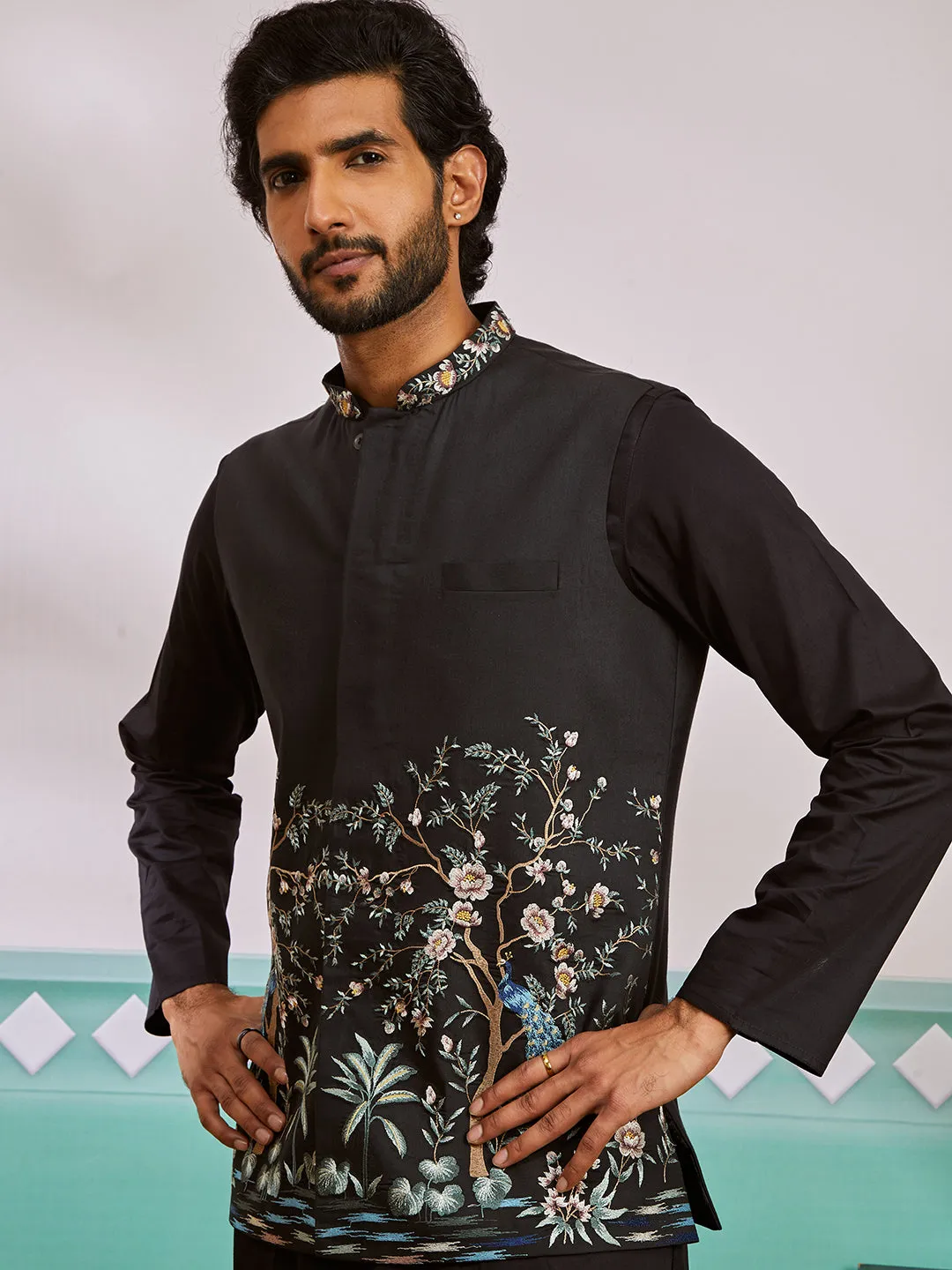 VASTRAMAY Men's Black Satin Silk Nehru Jacket, Kurta And Pyjama Set.